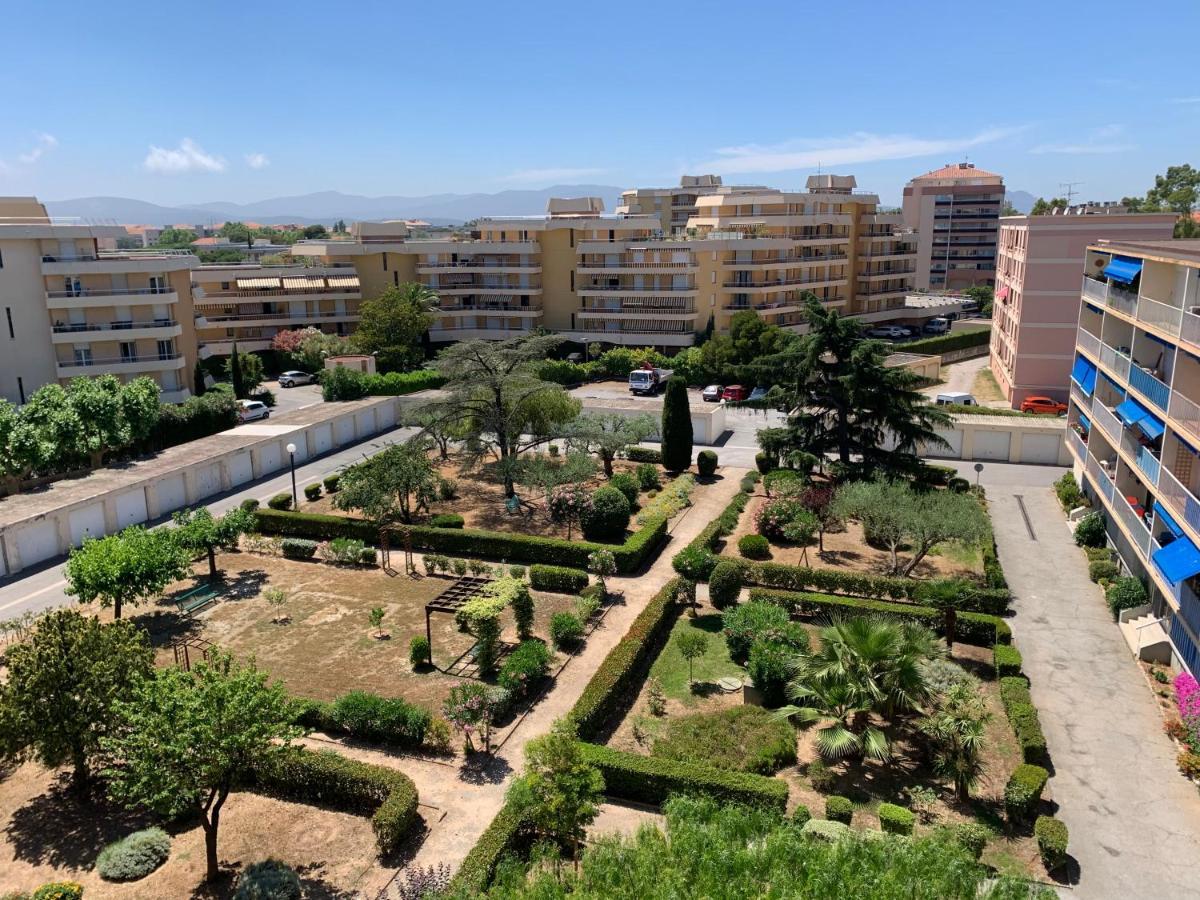 L'Appart Frejus Plage Exterior foto